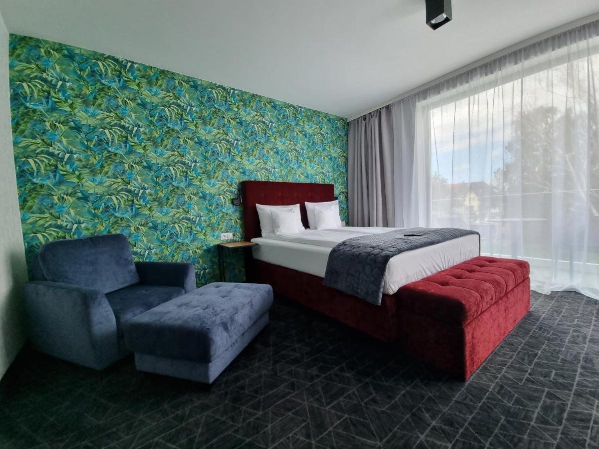 Paradise Aparthotel